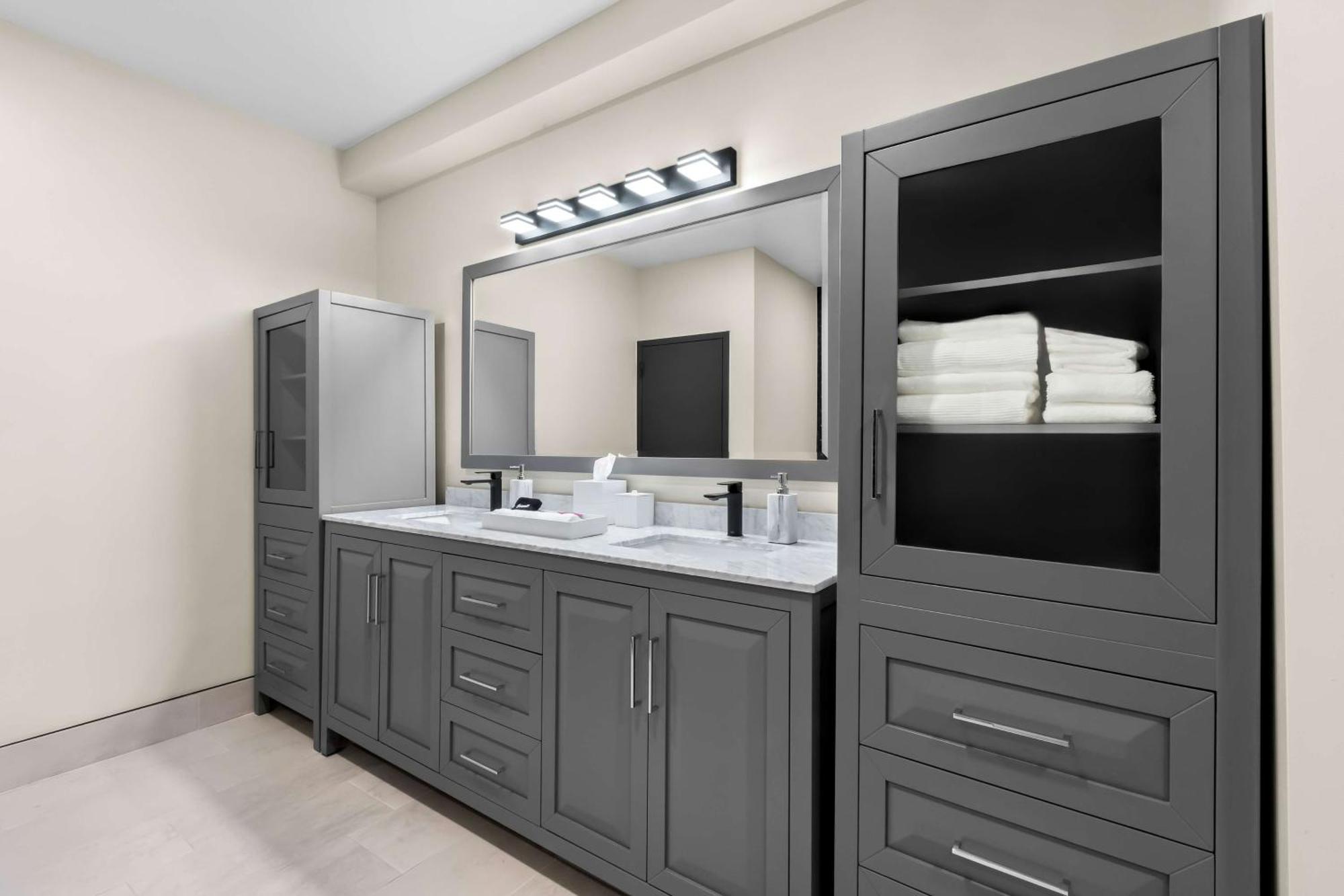 Latitude Suites Tinton Falls Eatontown - BW Premier Collection Exterior photo