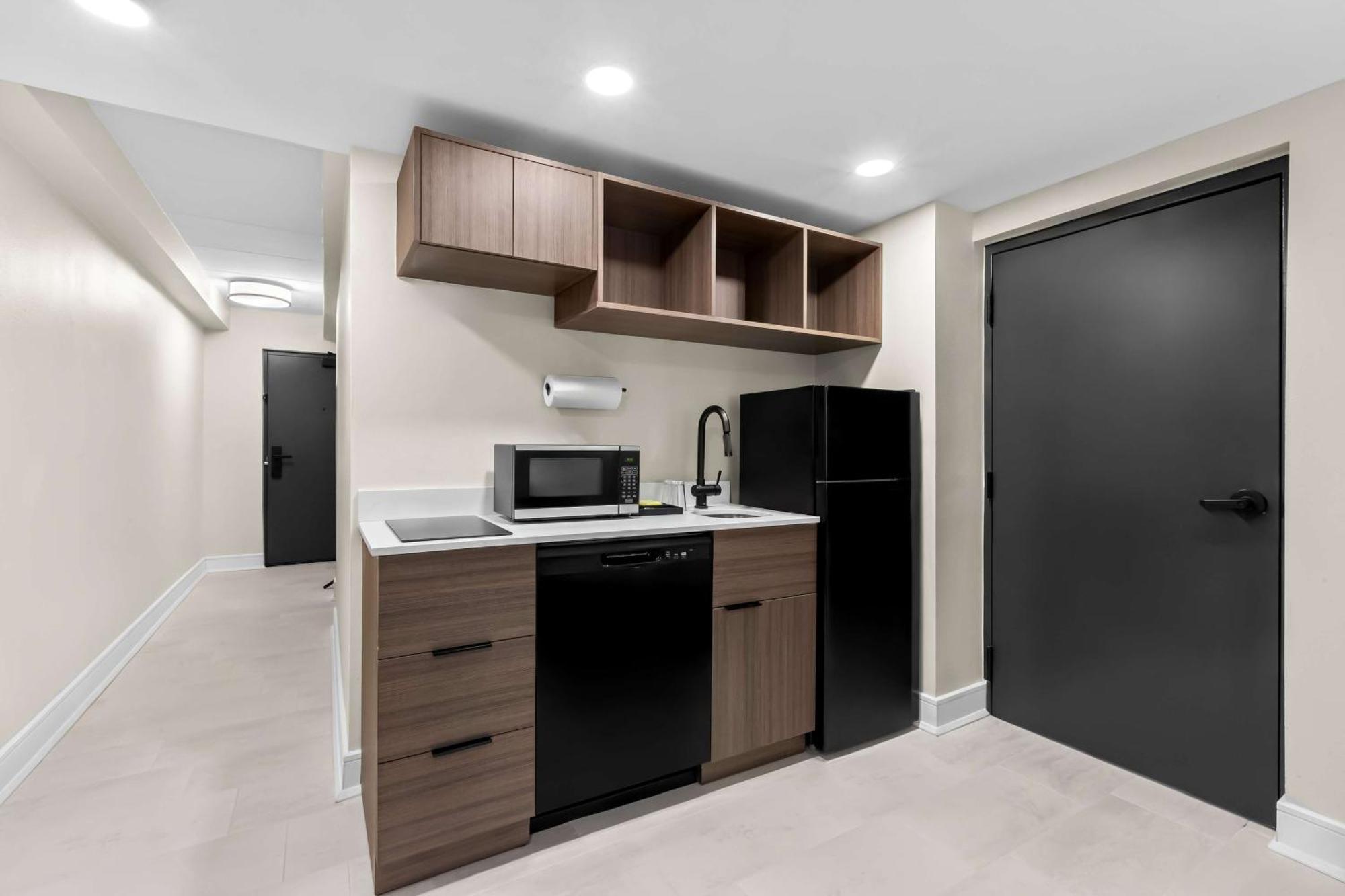 Latitude Suites Tinton Falls Eatontown - BW Premier Collection Exterior photo