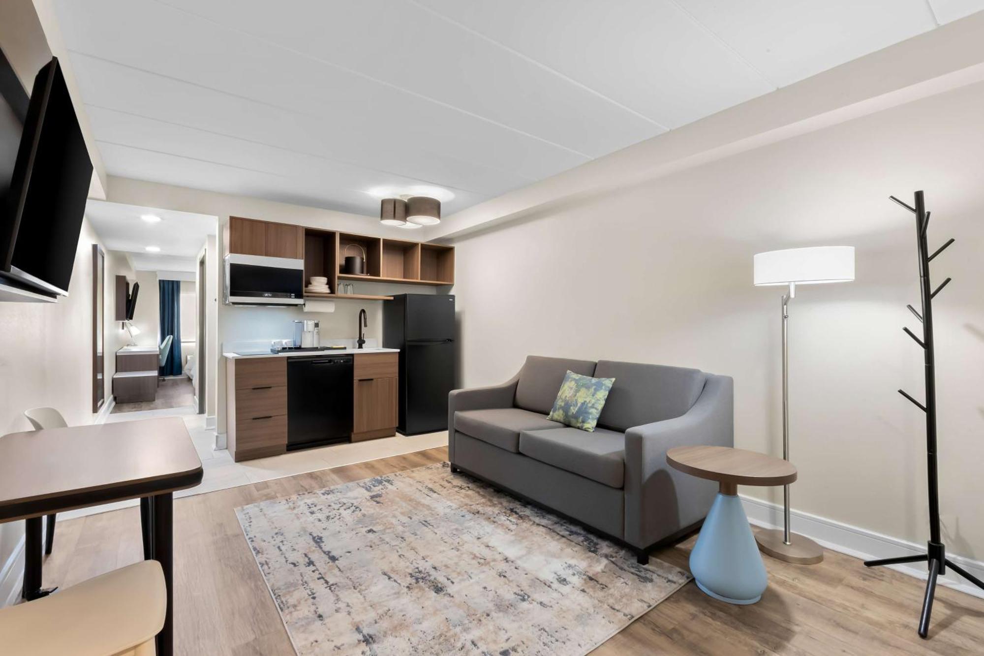 Latitude Suites Tinton Falls Eatontown - BW Premier Collection Exterior photo